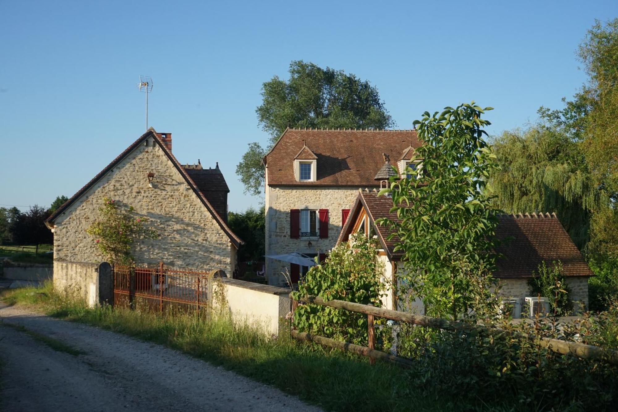 Moulin De Petoulle Hotel Charenton-du-Cher Eksteriør billede