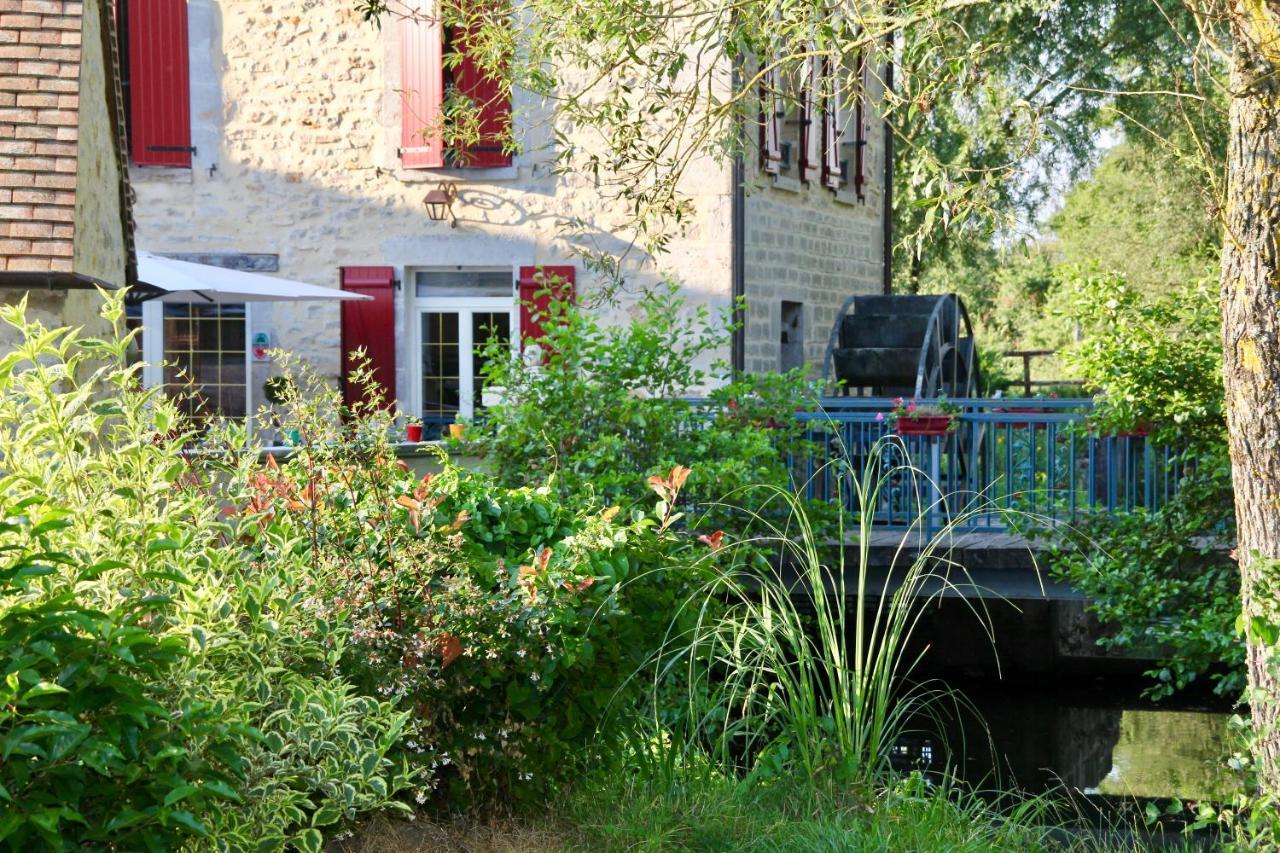 Moulin De Petoulle Hotel Charenton-du-Cher Eksteriør billede
